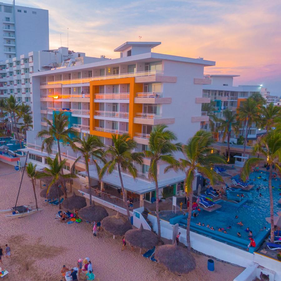 Star Palace Beach Hotel Mazatlan Exterior photo