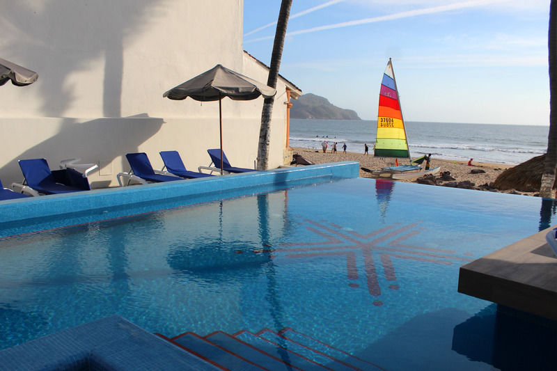 Star Palace Beach Hotel Mazatlan Exterior photo