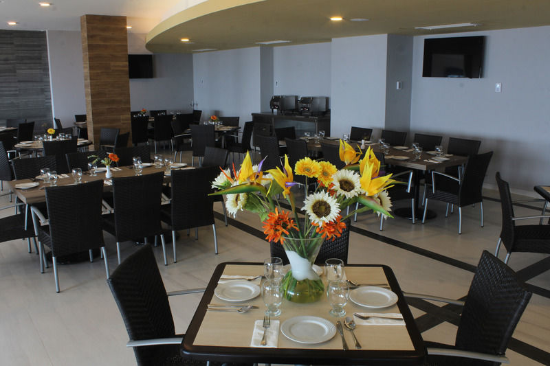 Star Palace Beach Hotel Mazatlan Exterior photo